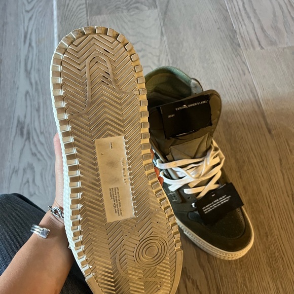 Off white 3.0 off court sneakers in khaki - Picture 4 of 4